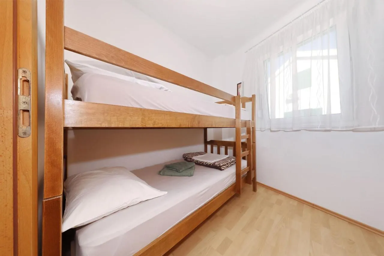 Apartment Alexa Turanj
