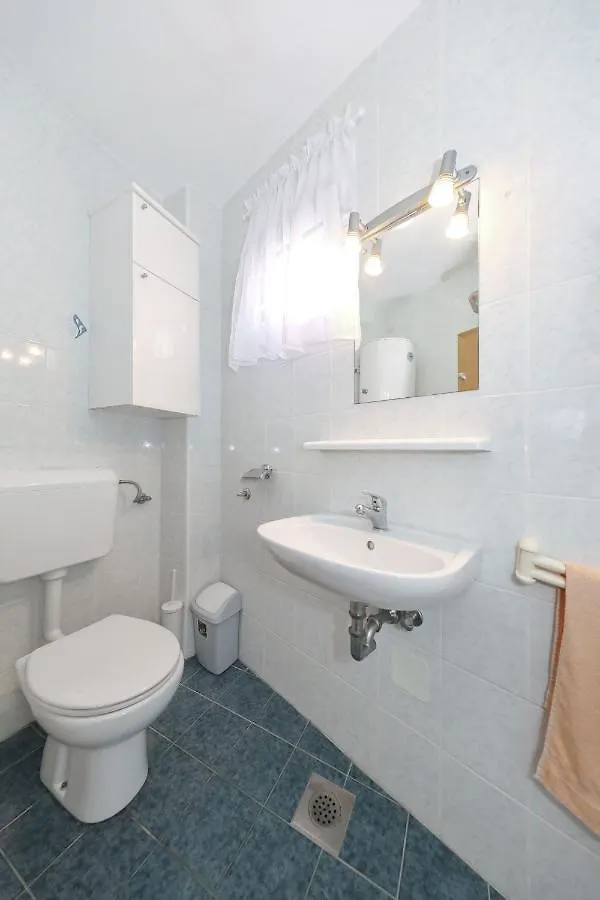 Apartment Alexa Turanj 0*,
